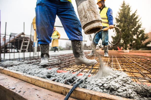 Best Affordable Concrete Contractor  in Oakwood Hls, IL